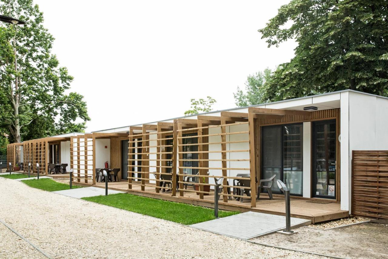 Barack Thermal & Natura Apartments Tiszakécske 外观 照片