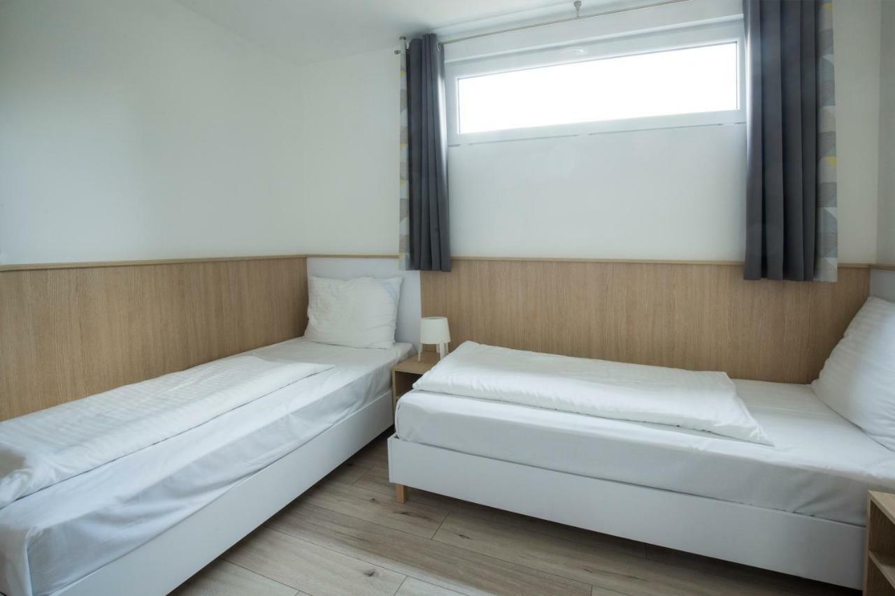Barack Thermal & Natura Apartments Tiszakécske 外观 照片