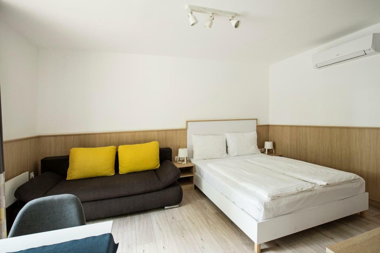 Barack Thermal & Natura Apartments Tiszakécske 外观 照片