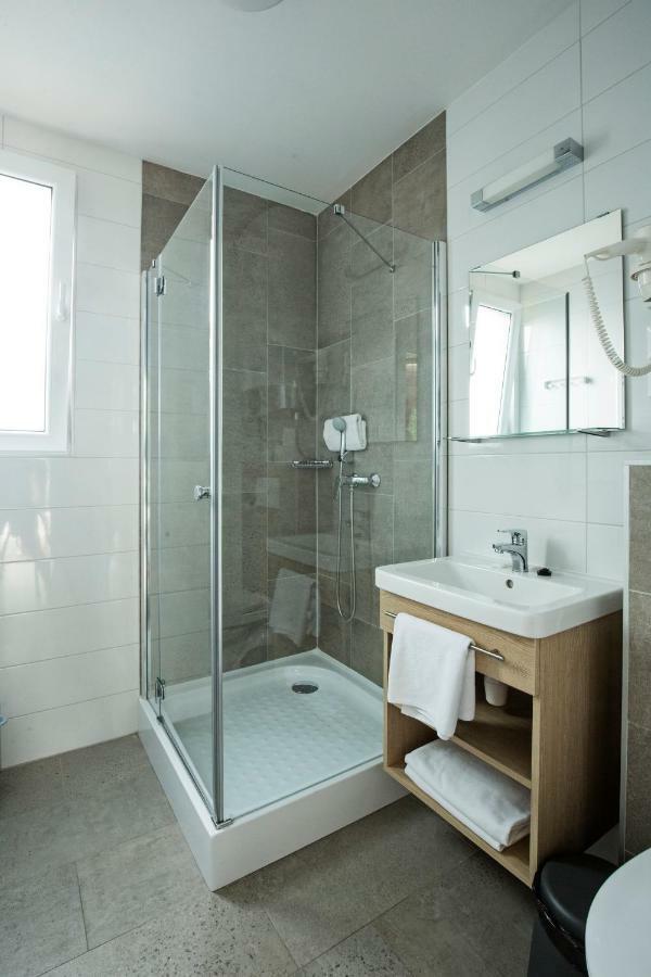 Barack Thermal & Natura Apartments Tiszakécske 外观 照片